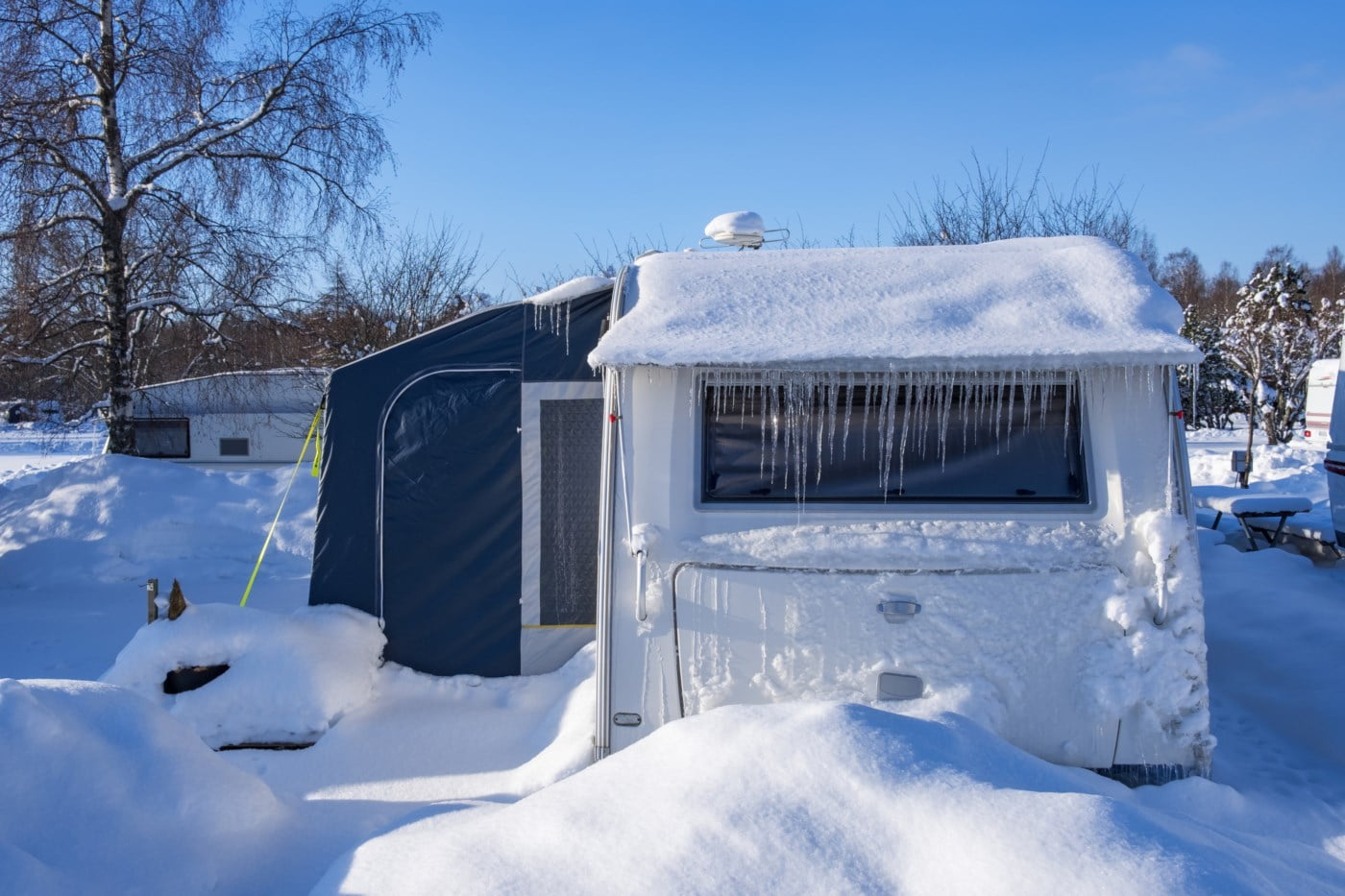Unngå skader - Sikre campingvogn og bobil i vinter