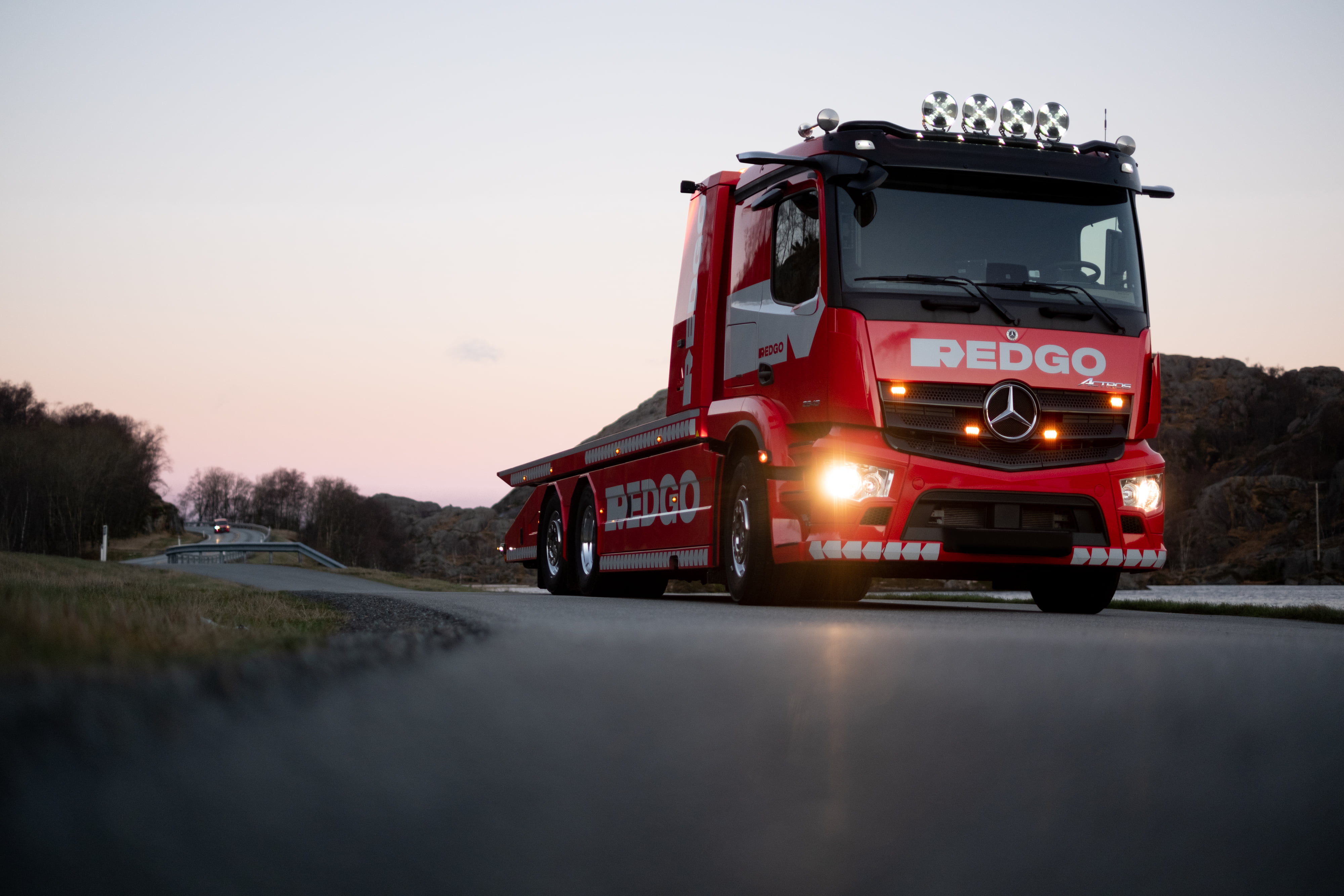 Få veihjelp med REDGO